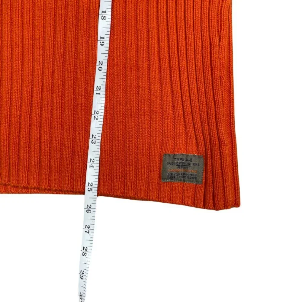 American Eagle Outfitters features thick